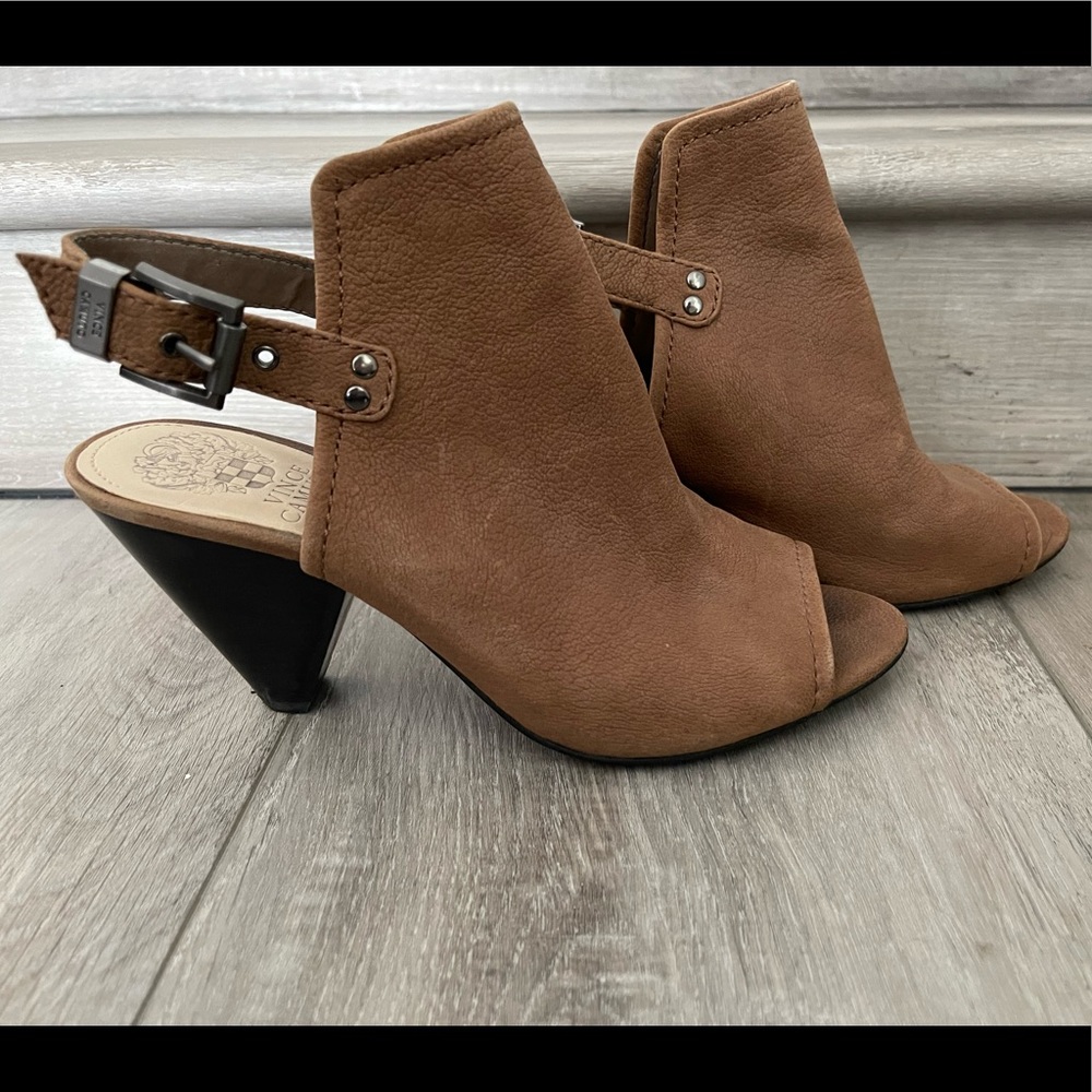 COPY - Vince Camaro wedge heel sz 8.5